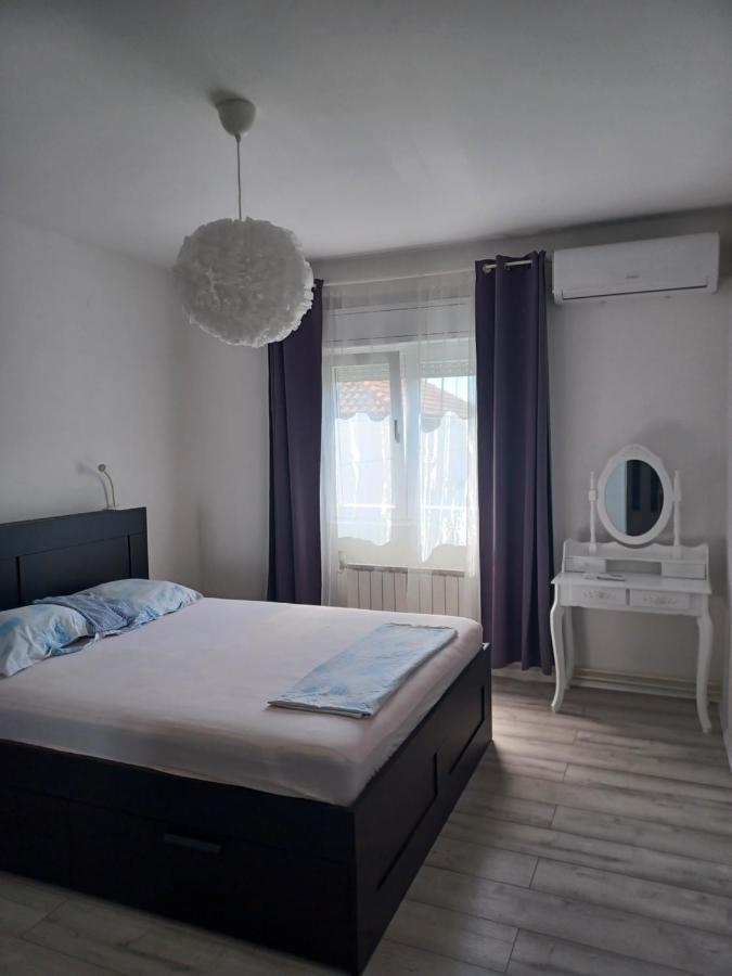 Apartmani Ramesa Murter Exterior photo